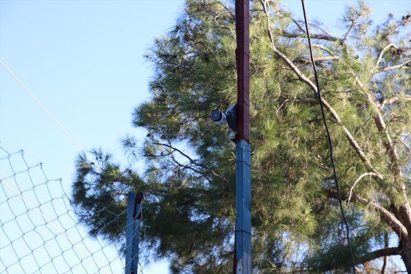 a İzmir'de kaçak içki imalathanesine operasyon