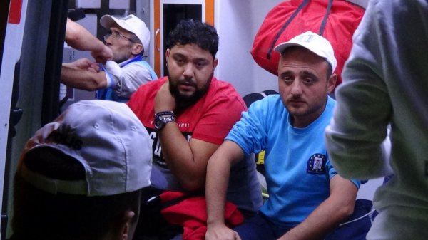 i Kütahya'da lokomotif çöp kamyonuna çarptı: 3 yaralı