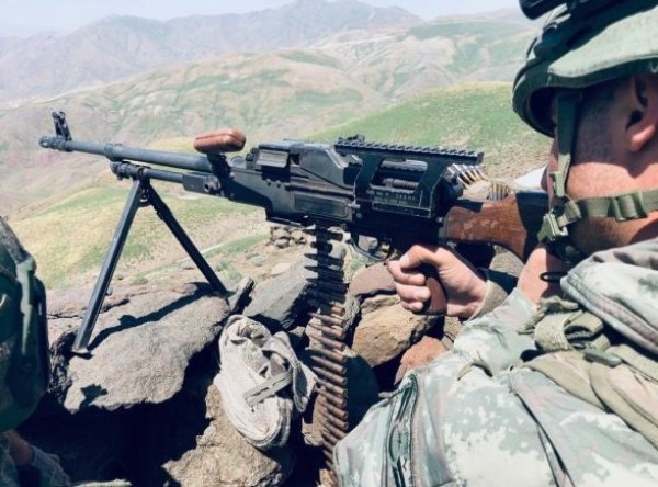 Hakkari'de 2 terörist öldürüldü