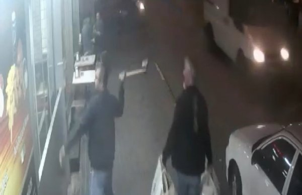 i Dönerinin getirilemeyeceğini öğrenince cinnet getirdi