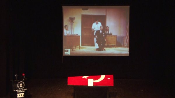 Tarık Ünlüoğlu son yolculuğuna uğurlandı