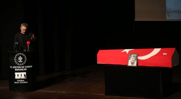 Tarık Ünlüoğlu son yolculuğuna uğurlandı