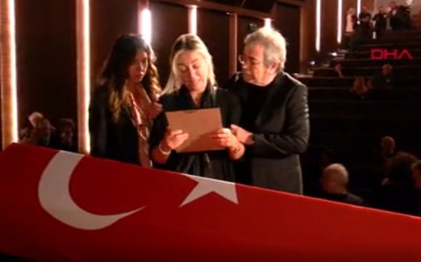 Tarık Ünlüoğlu son yolculuğuna uğurlandı