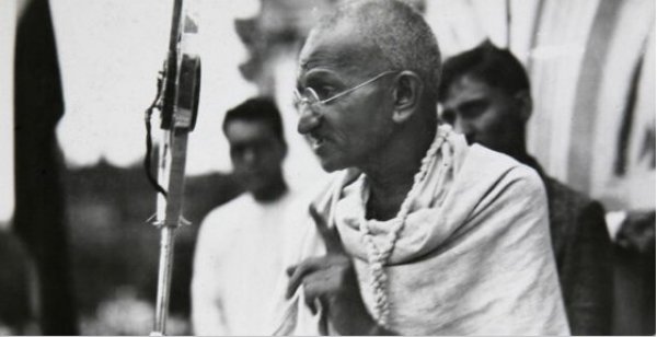 Mahatma Gandi'nin külleri çalındı