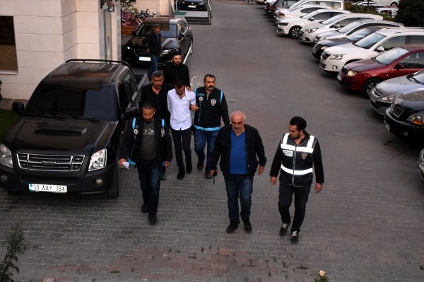 a Kayseri'de şafak operasyonu