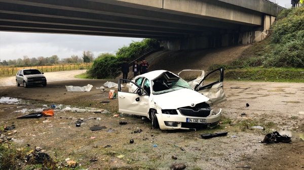 a Düzce'de kaza: 2 ölü