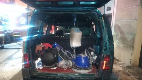 İzmir'de LPG'li araç alev aldı