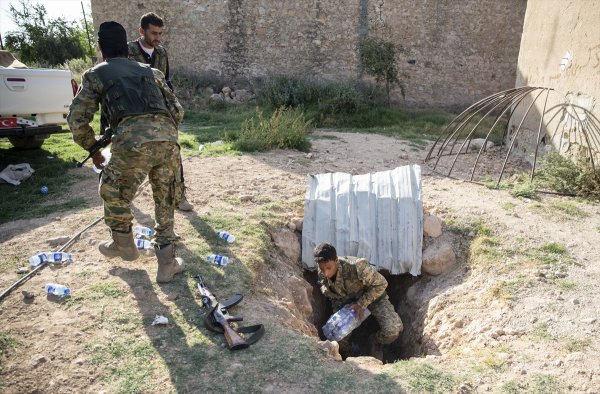 Suriye Milli Ordusu tünellere girdi