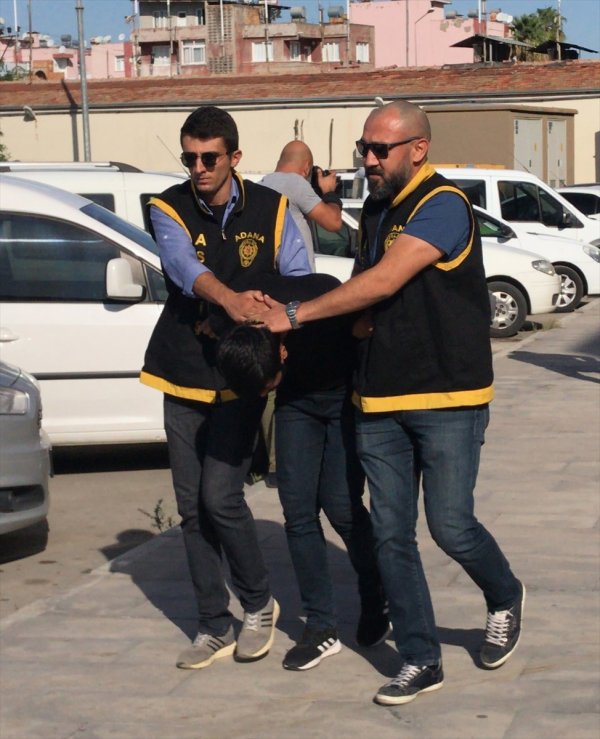 a Adana'da 4 ayda 8 eve giren hırsızlar yakalandı