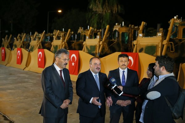 a Harekata insansız zırhlı iş makineleri yardım edecek