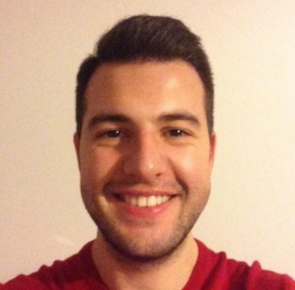 İstanbul'da bir doktor meslektaşını 30 yerinden bıçakladı