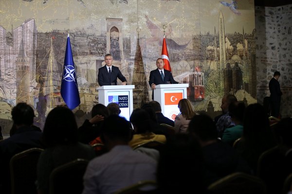 a NATO Genel Sekreteri İstanbul'da