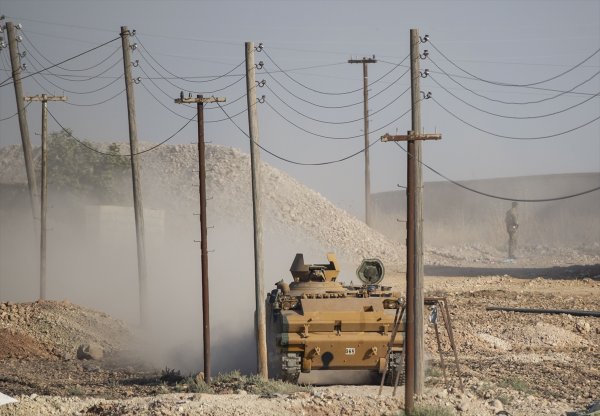 a Barış Pınarı Harekatı'nın ilk 48 saati tamamlandı