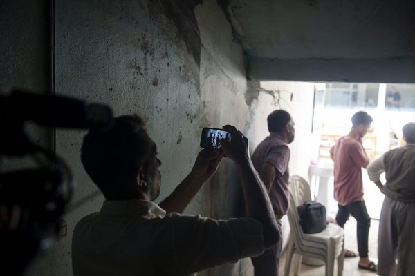 a Gazetecilerin kaldığı otelin yanına havan atıldı