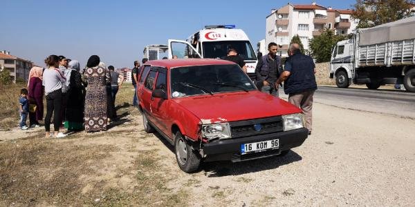 d Oğluna çarpan sürücüyü dövdü