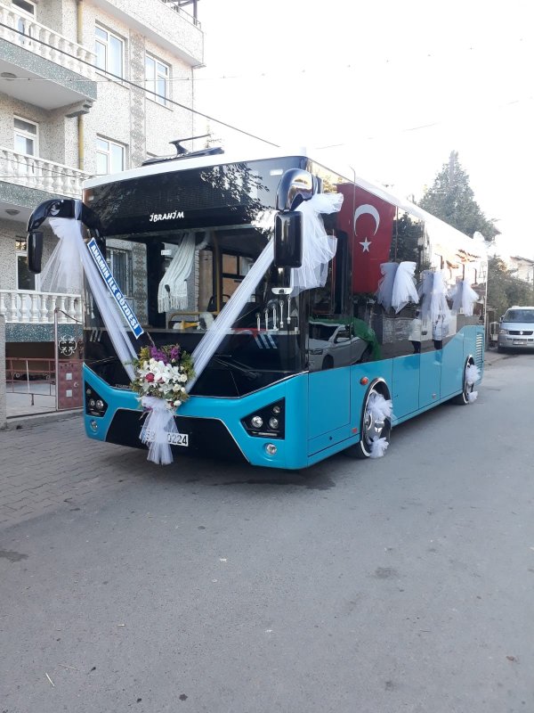 i Sivaslı çift halk otobüsünde tanışıp evlendi