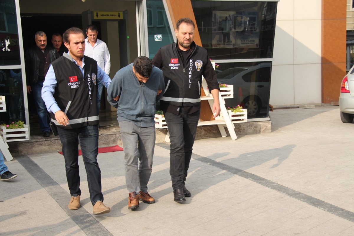 i Boşandığı eşini öldüren katil zanlısı uzaklaştırma almış