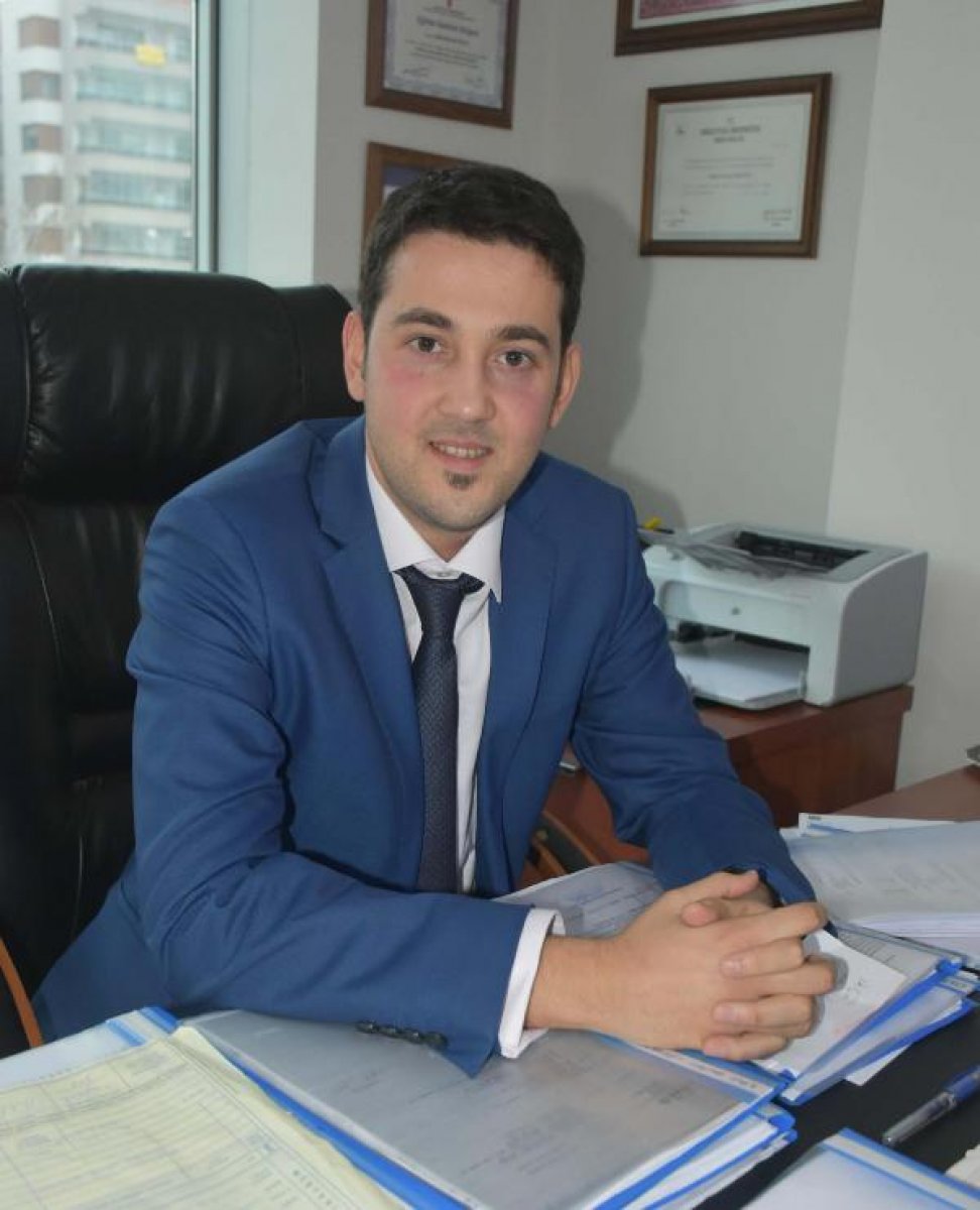 d Kitap okumak için program indirdi, binlerce lirası gitti