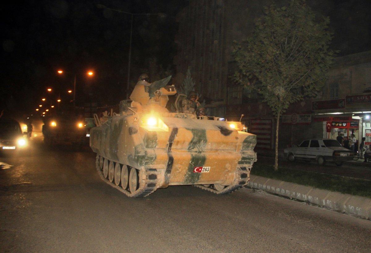 Suriye sınırına sevkiyatlar devam ediyor