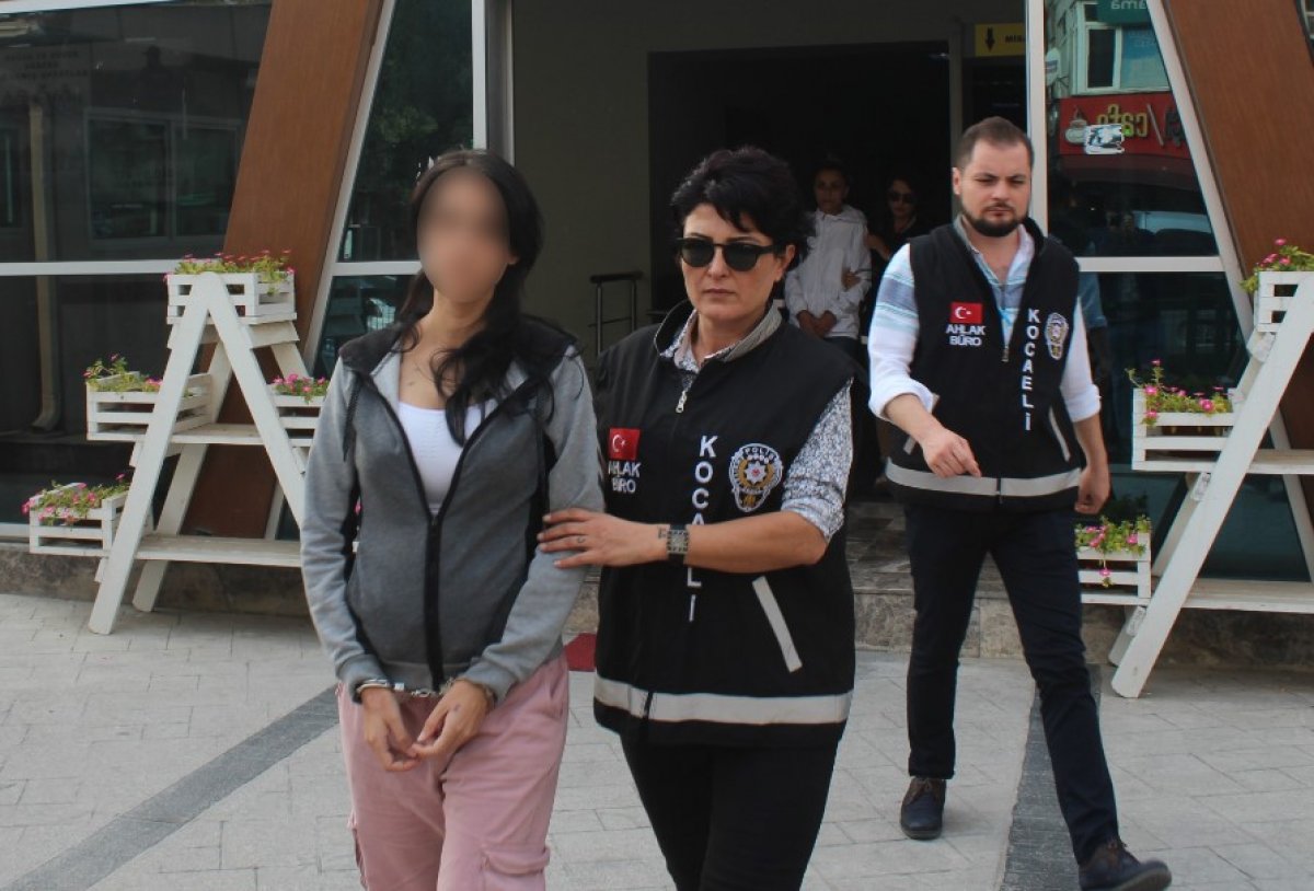 i Gelin ve görümce dernekte fuhuş yaptırdı