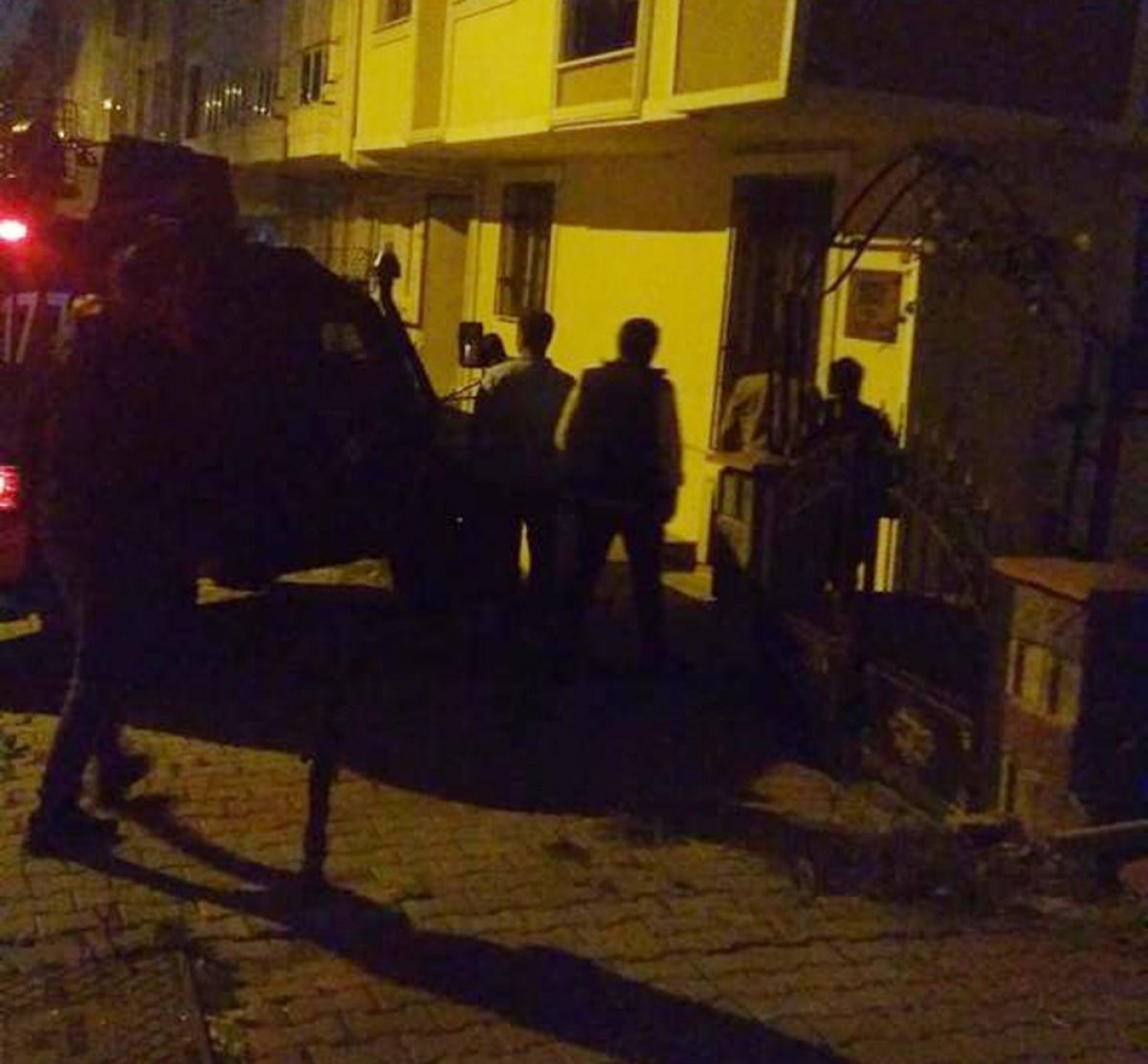 i İstanbul'da FETÖ operasyonu