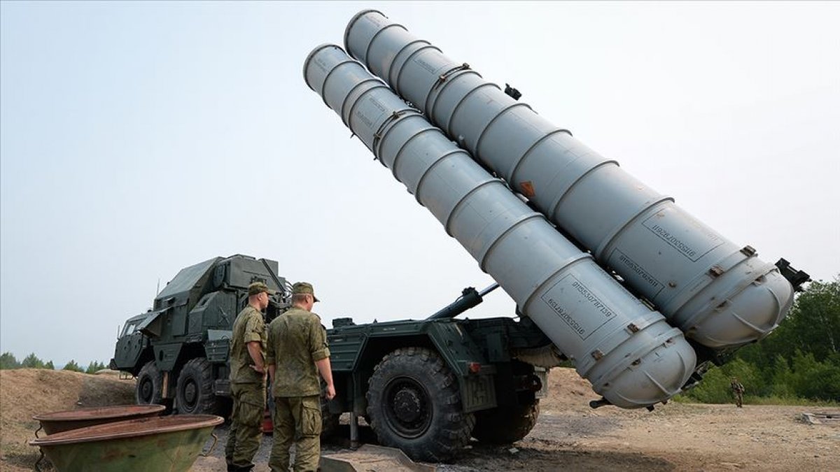Rusya, S-400'leri tatbikatta kullandı
