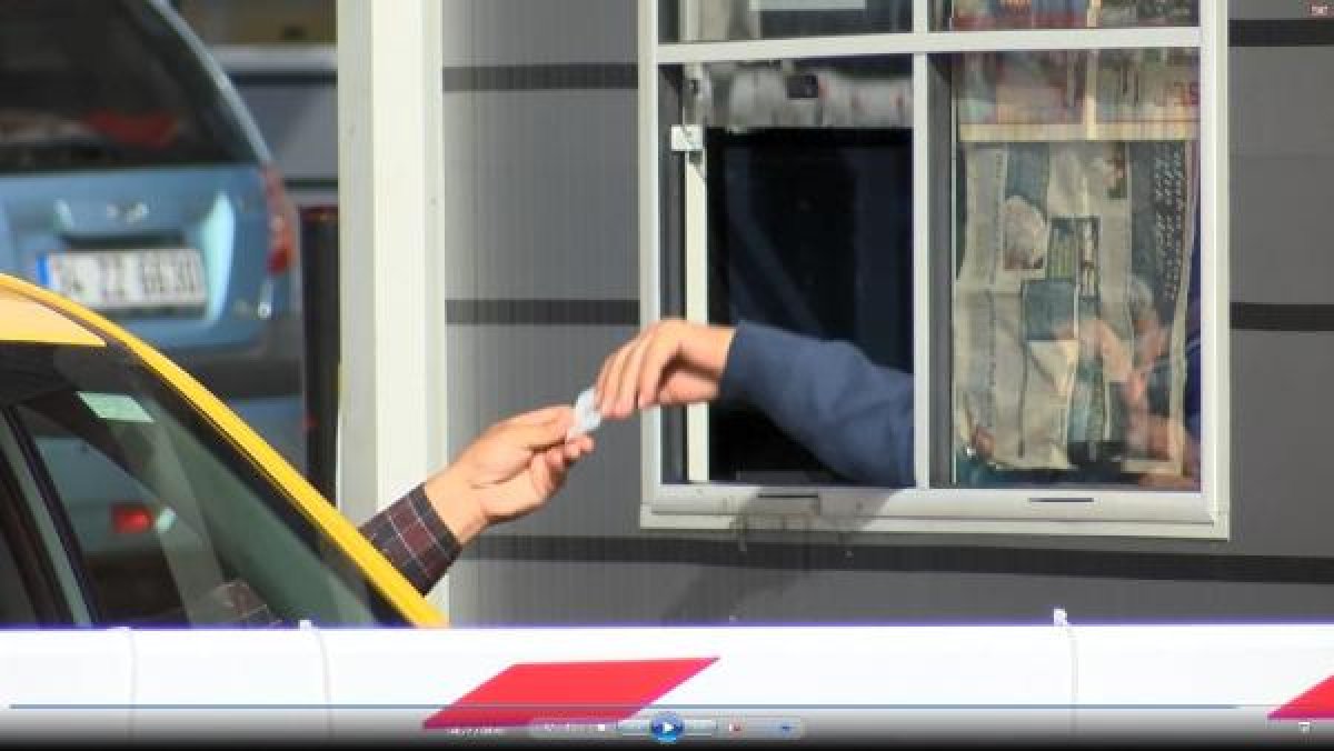 Esenler Otogarı'ndaki taksiciler bekleme parası alıyor