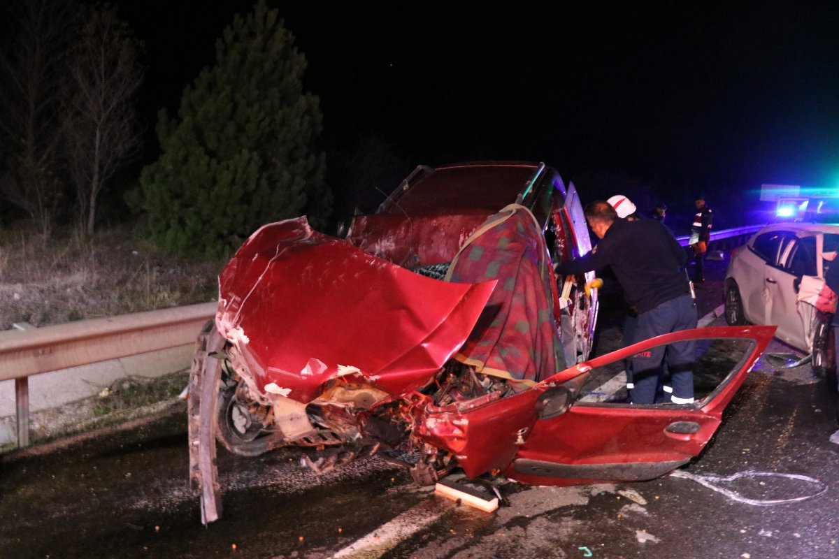 Bolu'da zincirleme trafik kazasında 3 ölü 2 yaralı