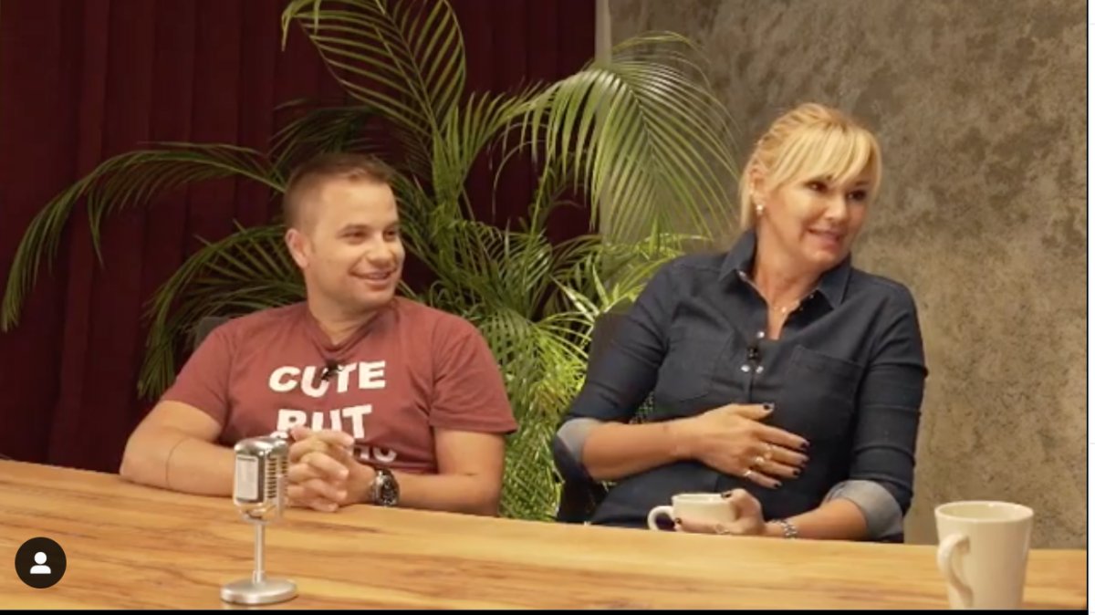 Pınar Altuğ'dan öpüşme itirafı