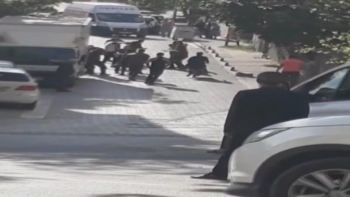 d Ataşehir'de kavga