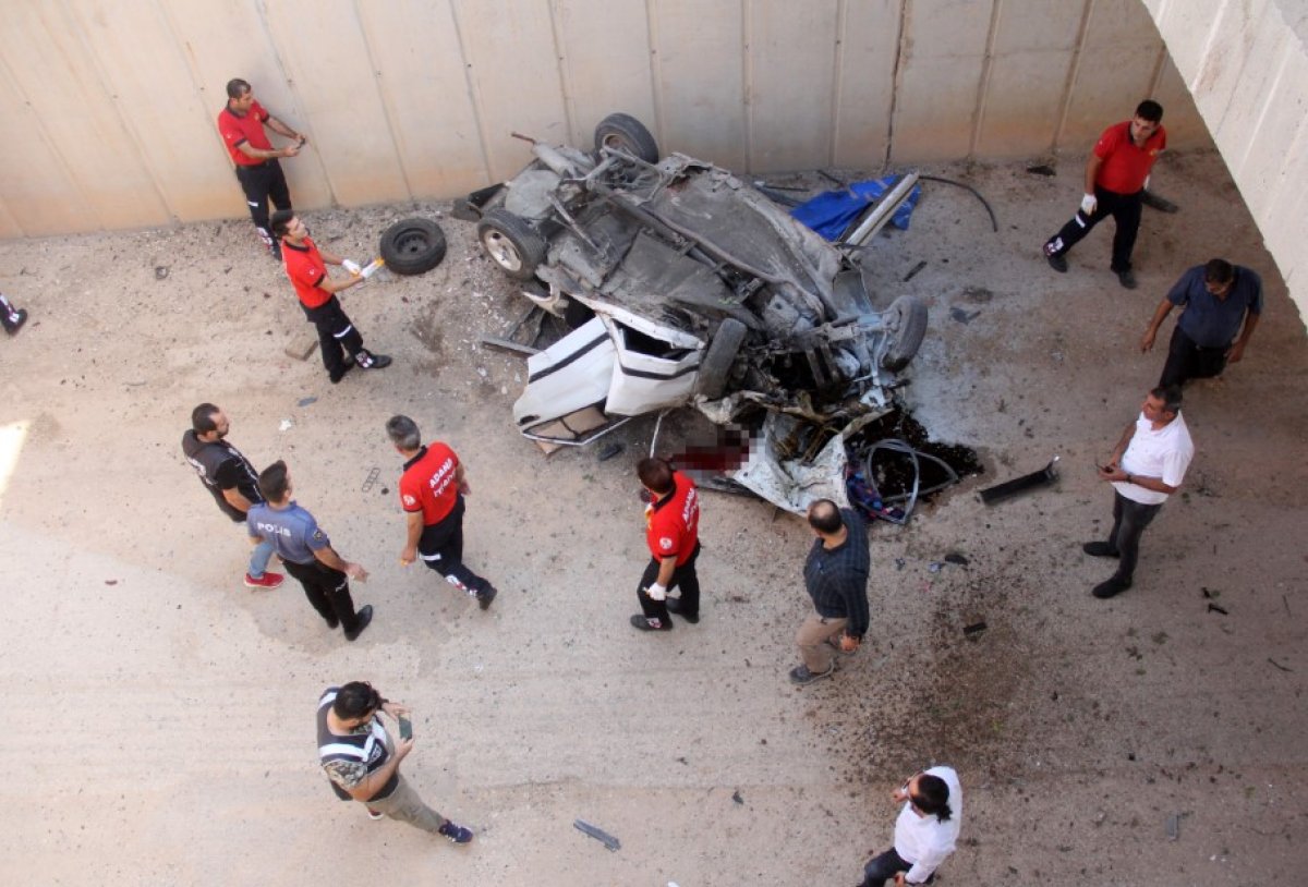 Adana'da feci kaza: 1 ölü, 3 yaralı