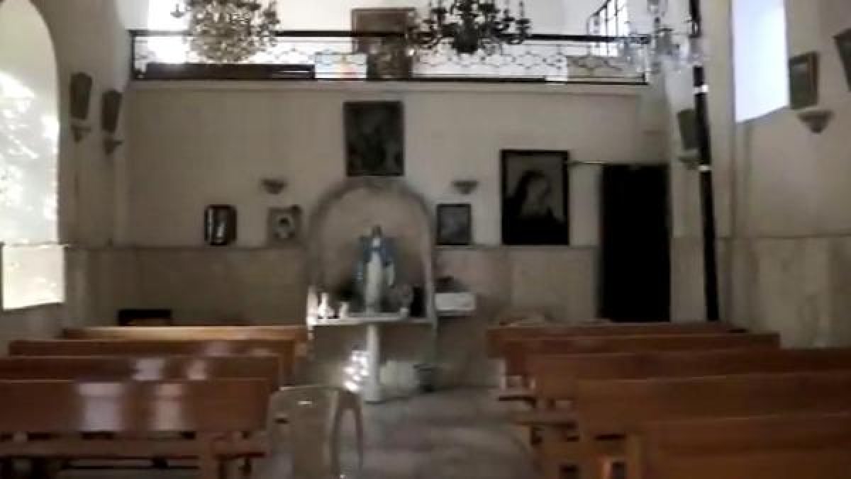 d Patlayıcılardan temizlenen kilise Hristiyanlara verildi