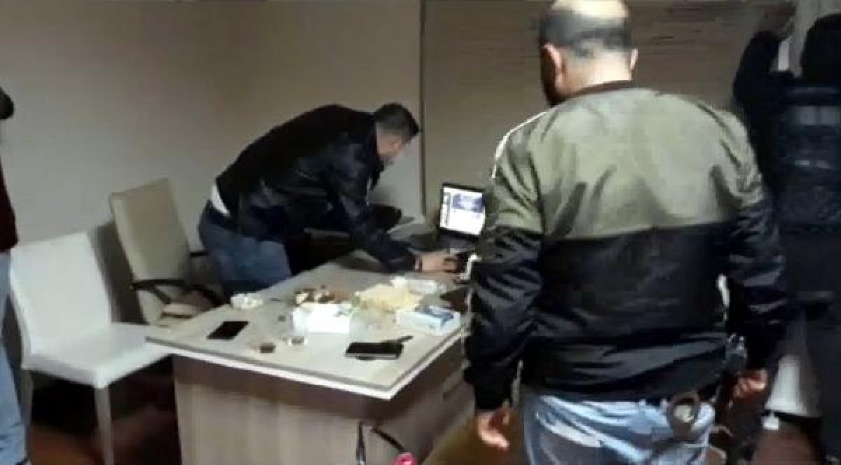 d Eskort sitesi operasyonu: 10 gözaltı