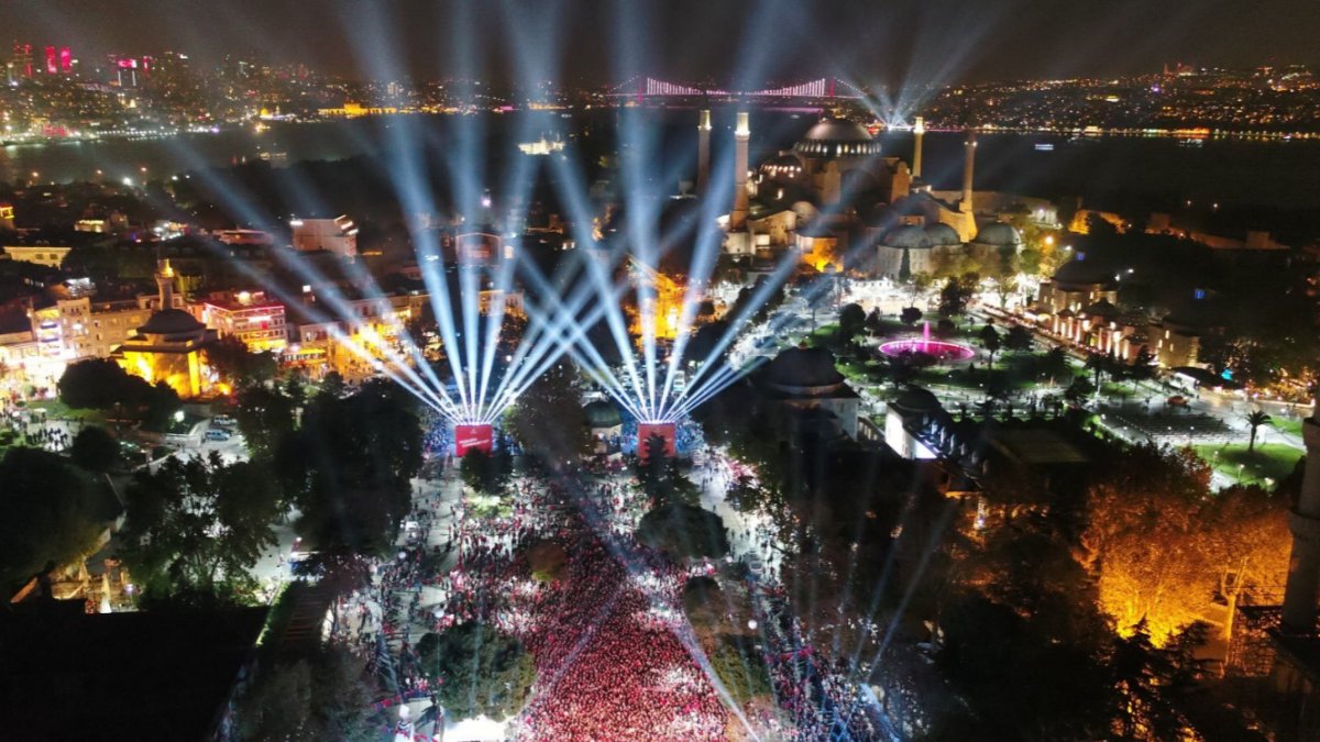 Şevval Sam, Ekrem İmamoğlu'na hayran kaldı