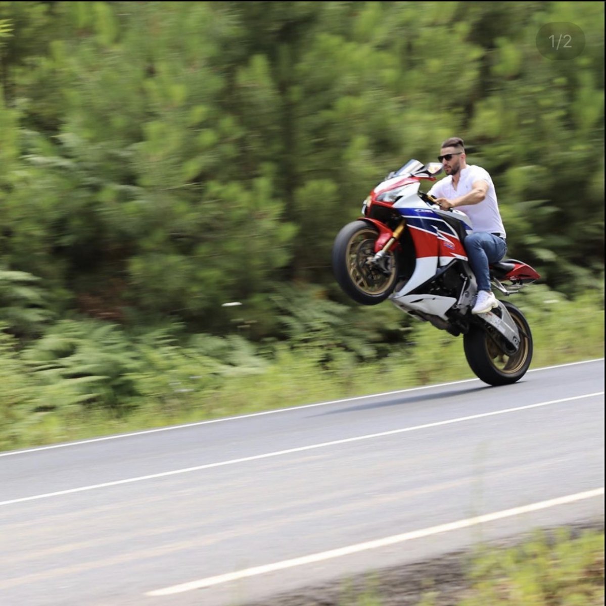 i Tek tekerli makas atan maganda kamerada