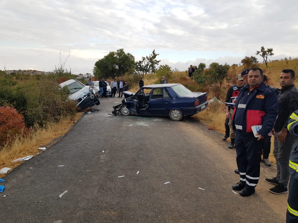 i Adıyaman'daki trafik kazasında 6 kişi yaralandı