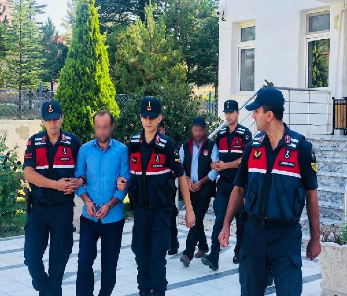 d Kara yolunda cesedi bulunan adam cinayete kurban gitti