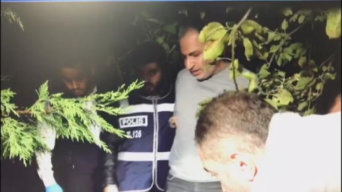 D Sevgilisini kıskanıp 85 yaşındaki komşusunu öldürdü