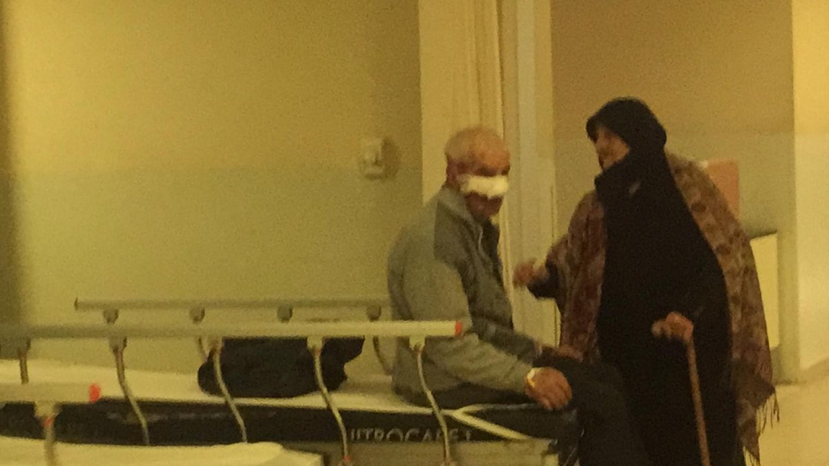 Bursa'da yolun karşısına geçen adama araba çarptı