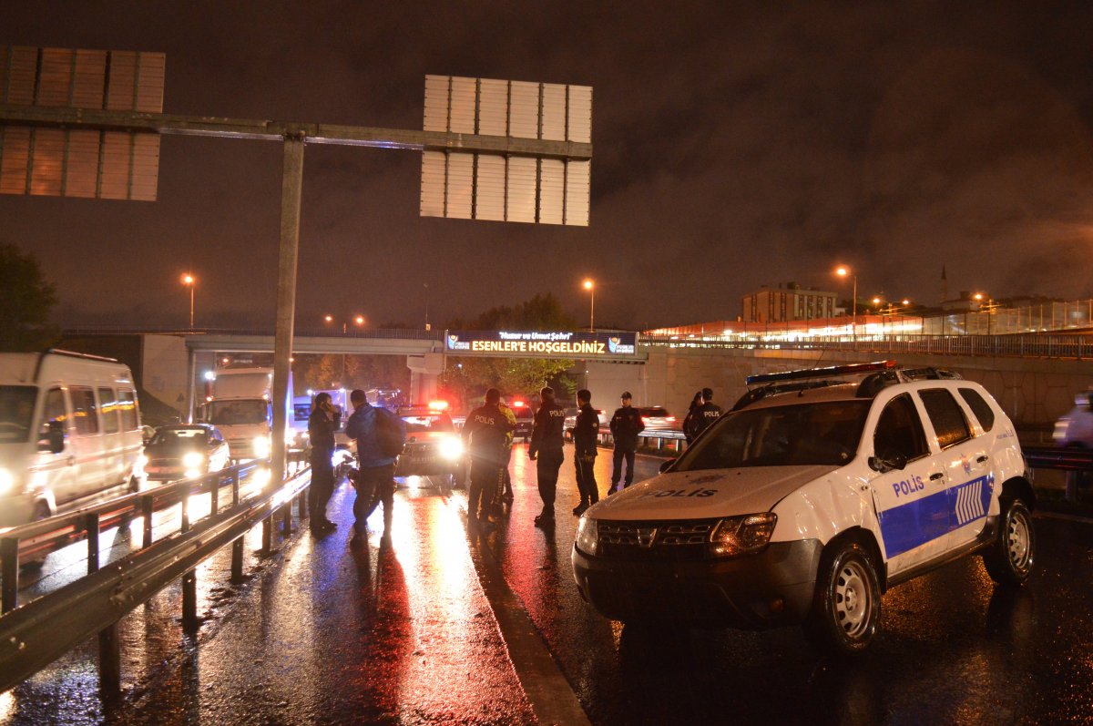 İstanbul'da polis aracı kaza yaptı