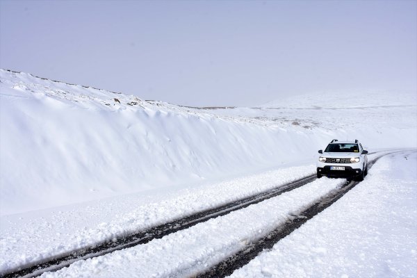 Antalya'da kasım ayı denizde geçiyor