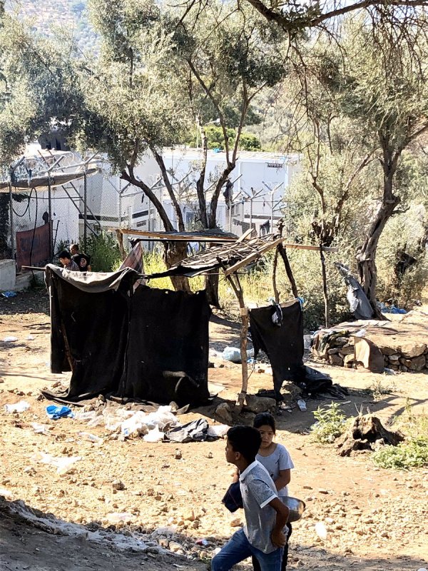 Yunan gazeteci ülkesinden utanç duyduğunu söyledi