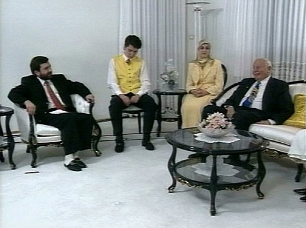 Hürriyet Gazetesi Genel Yayın Yönetmeni Ahmet Hakan biyografisi Hürriyet Gazetesi Genel Yayın Yönetmeni Ahmet Hakan biyografisi