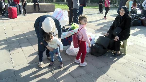 150 Suriyeli ülkesine döndü