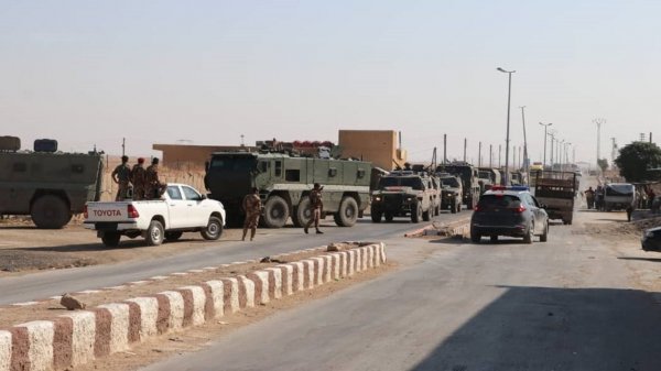 i Suriye'deki ABD üssünde artık Rus bayrağı dalgalanıyor