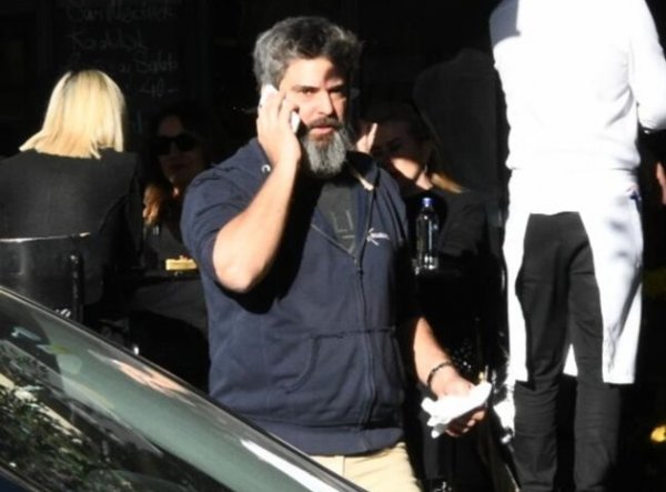 Gülben Ergen magazin muhabirlerinden kaçamadı