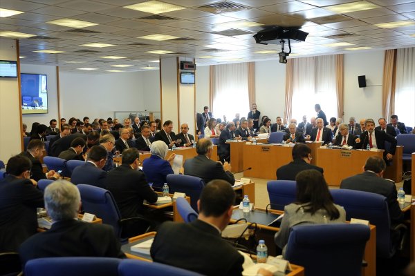 a AK Partili Uğur Aydemir'in yumurta hesabı