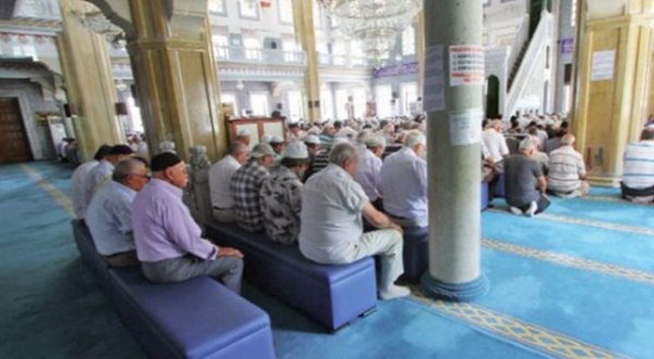 Camiler kiliseye döndü tartışması