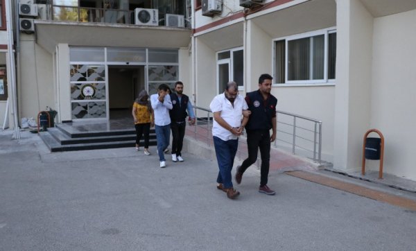 i Tefeciler vatandaşların maaşlarına haciz koydurdu