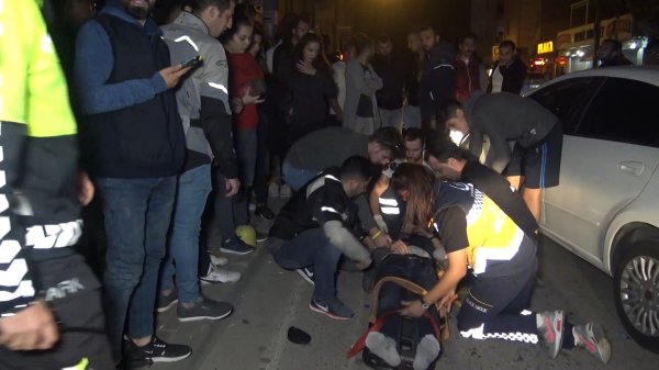 i Bursa'da otomobil ile motosiklet çarpıştı